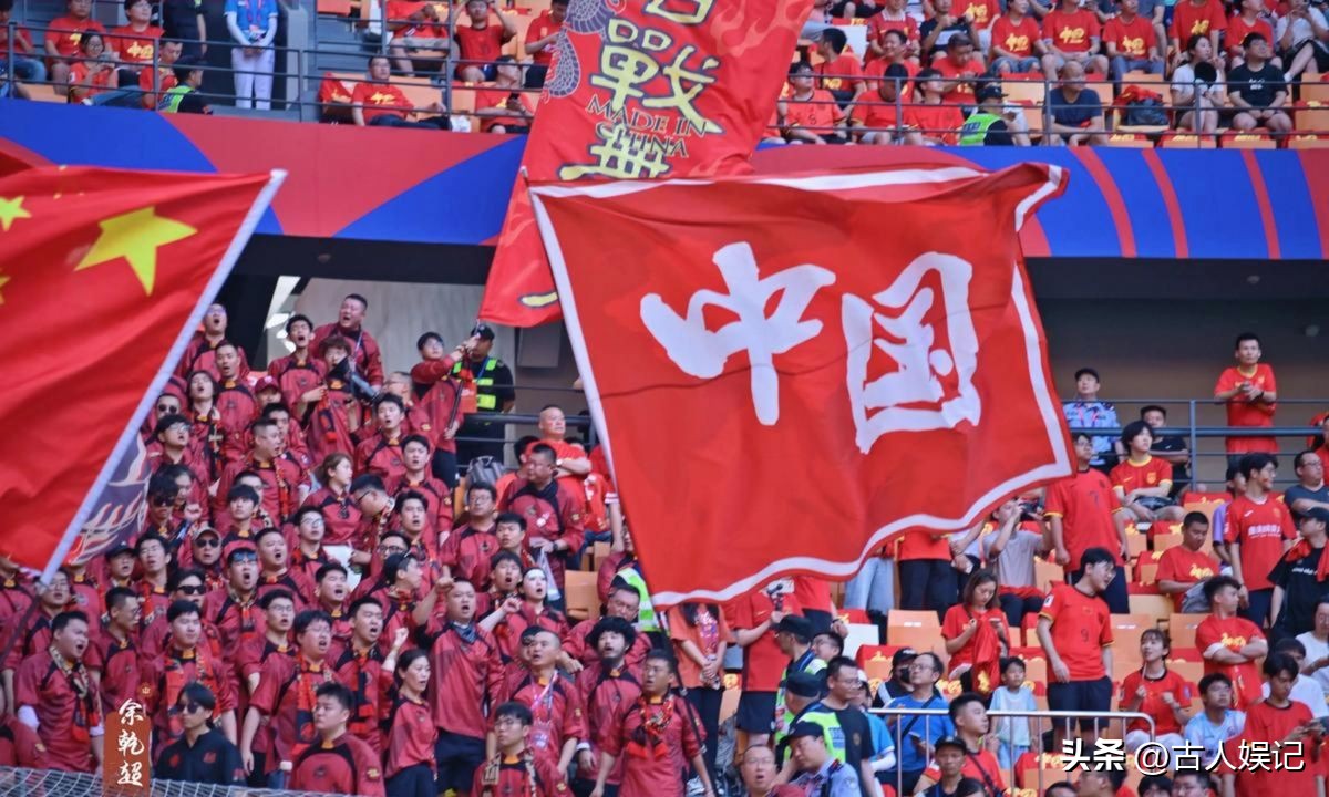 2026 年世界杯直播权谈判拉锯,球迷揪心能否免费看比赛-第3张图片-世界杯直播平台-世界杯2026直播平台-免费观看官方-V3.6.9 2026 年世界杯直播权谈判拉锯,球迷揪心能否免费看比赛-第3张图片-世界杯直播平台-世界杯2026直播平台-免费观看官方-V3.6.9